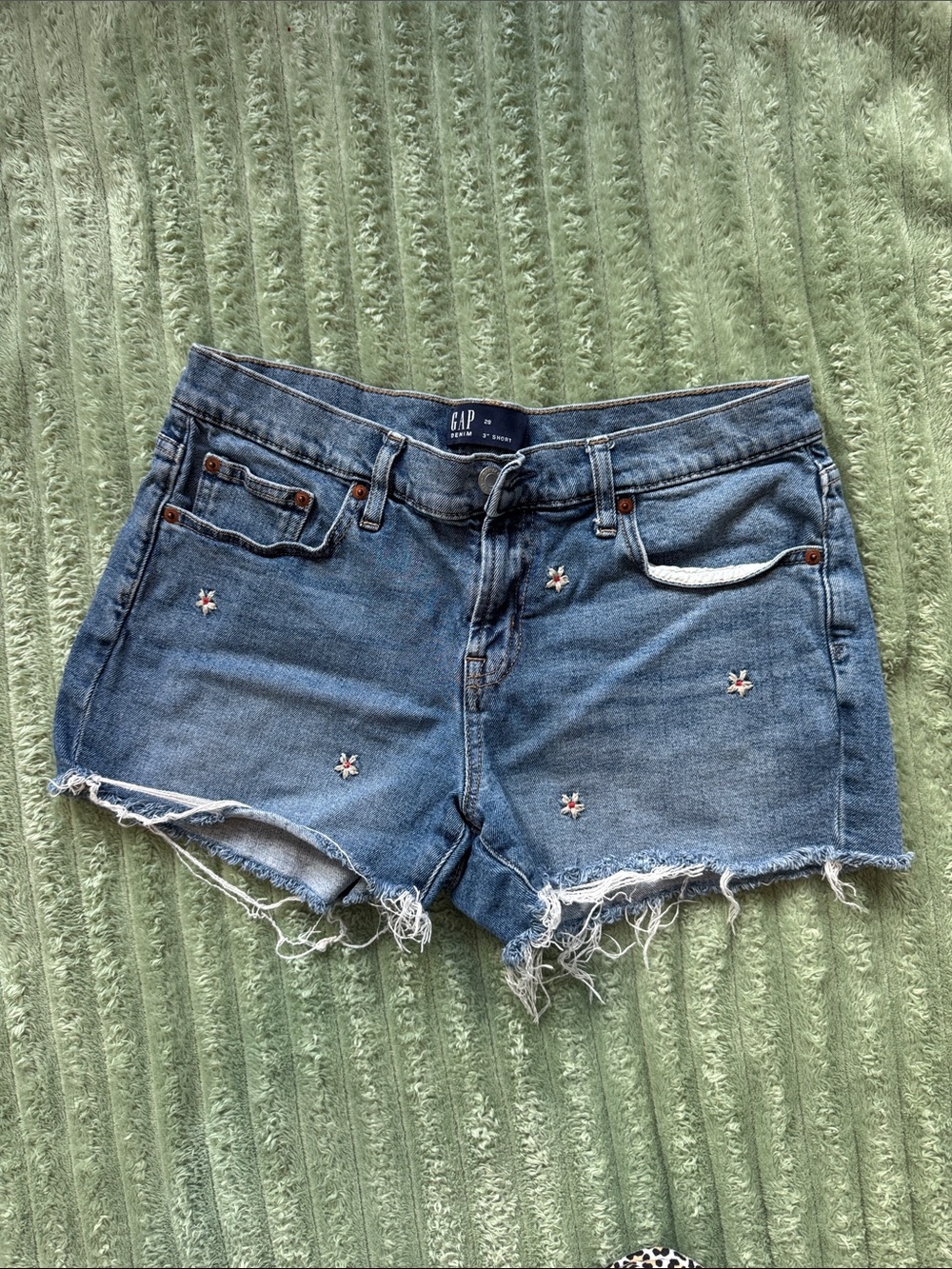 GAP Light Blue Denim Floral Embroidered Frayed-Hem Shorts